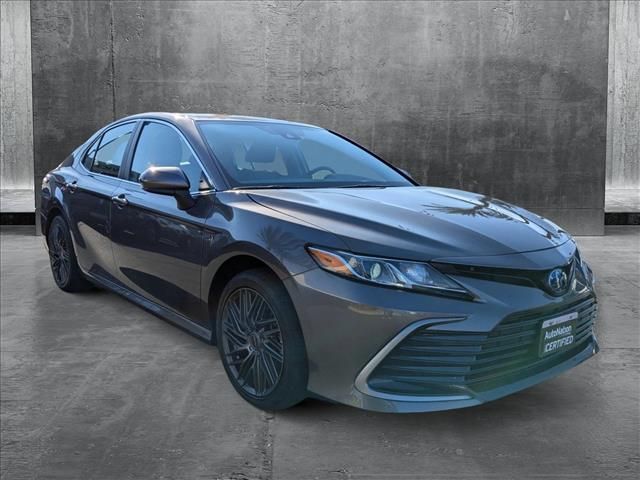 2023 Toyota Camry Hybrid LE