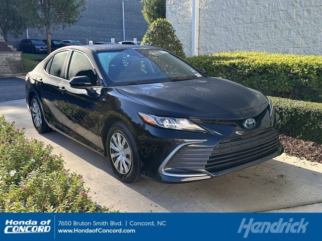 2023 Toyota Camry Hybrid LE