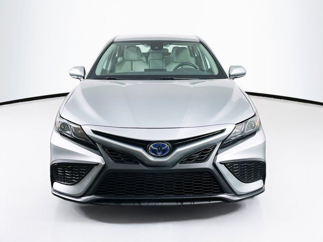 2023 Toyota Camry Hybrid SE