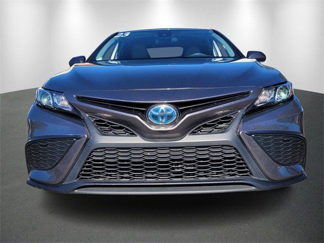 2023 Toyota Camry Hybrid SE