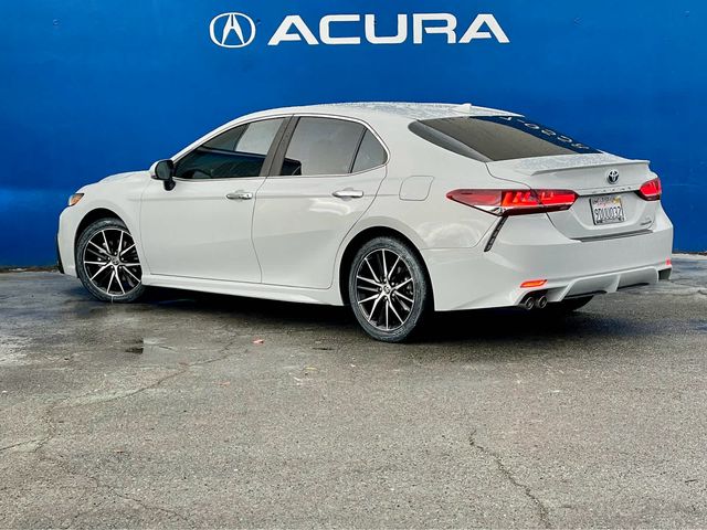 2023 Toyota Camry Hybrid SE