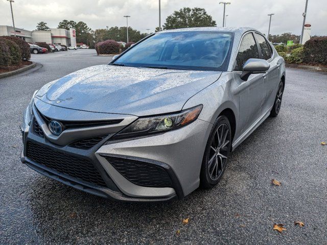 2023 Toyota Camry Hybrid SE