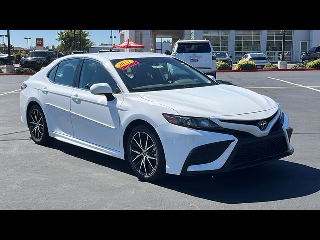 2023 Toyota Camry Hybrid SE