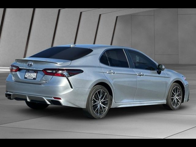 2023 Toyota Camry Hybrid SE