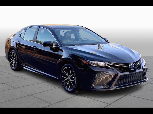 2023 Toyota Camry Hybrid SE