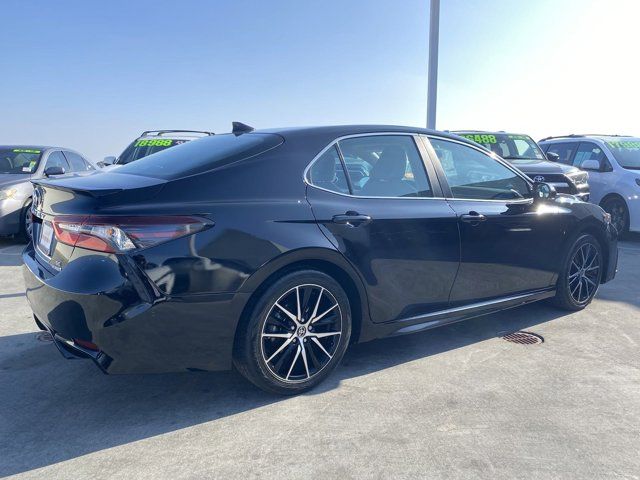 2023 Toyota Camry Hybrid SE