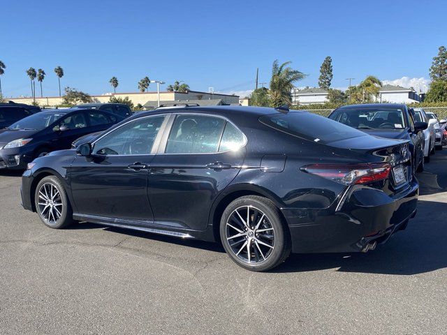 2023 Toyota Camry Hybrid SE