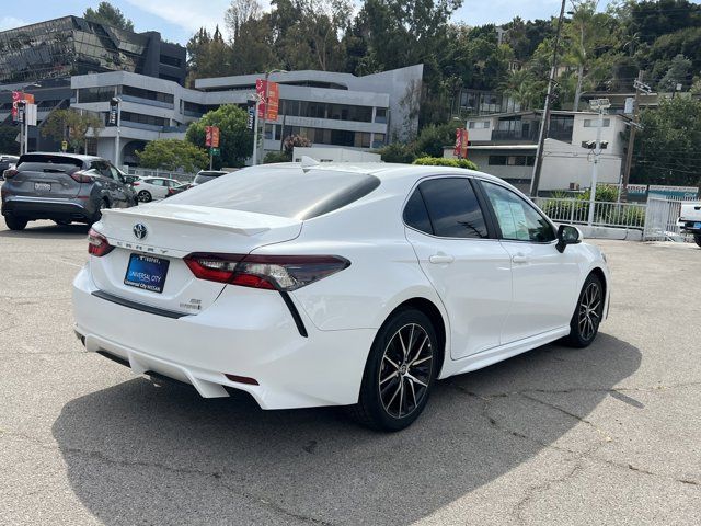 2023 Toyota Camry Hybrid SE