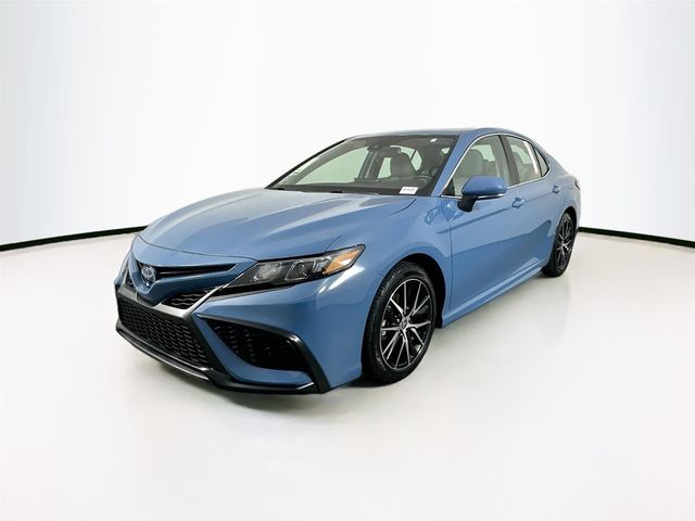 2023 Toyota Camry Hybrid SE