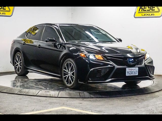 2023 Toyota Camry Hybrid SE