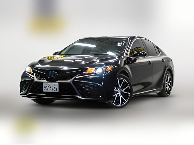 2023 Toyota Camry Hybrid SE