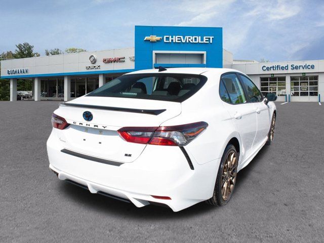 2023 Toyota Camry Hybrid SE