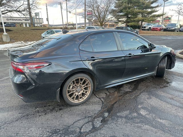 2023 Toyota Camry Hybrid SE