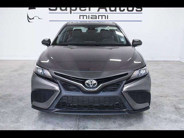 2023 Toyota Camry Hybrid SE Nightshade