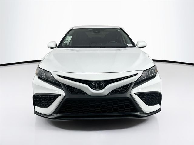 2023 Toyota Camry Hybrid SE Nightshade