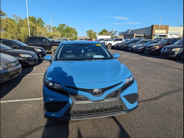 2023 Toyota Camry Hybrid SE Nightshade