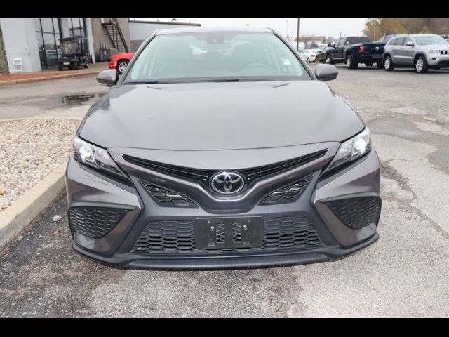 2023 Toyota Camry Hybrid SE Nightshade