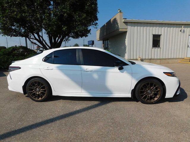 2023 Toyota Camry Hybrid SE Nightshade