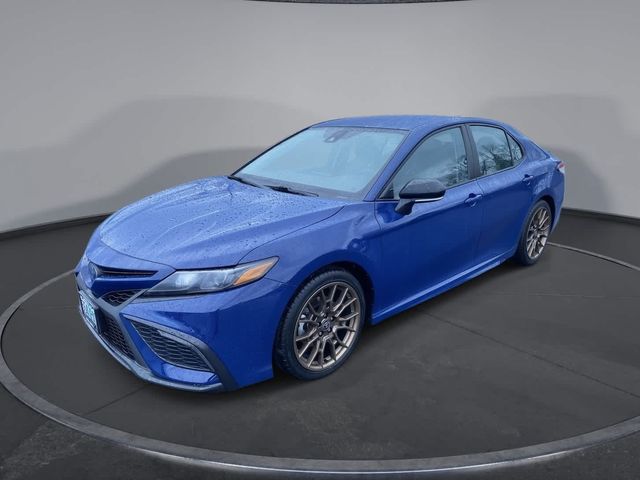 2023 Toyota Camry Hybrid SE Nightshade