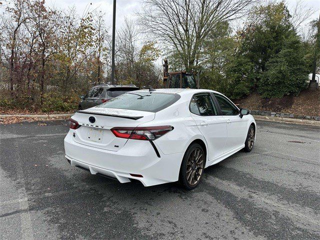 2023 Toyota Camry Hybrid SE Nightshade