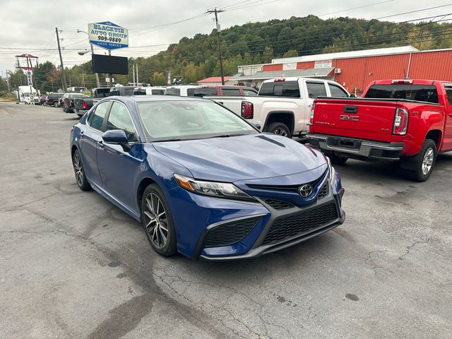 2023 Toyota Camry Hybrid SE Nightshade