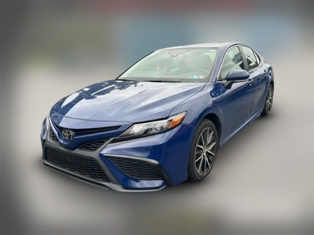 2023 Toyota Camry Hybrid SE Nightshade