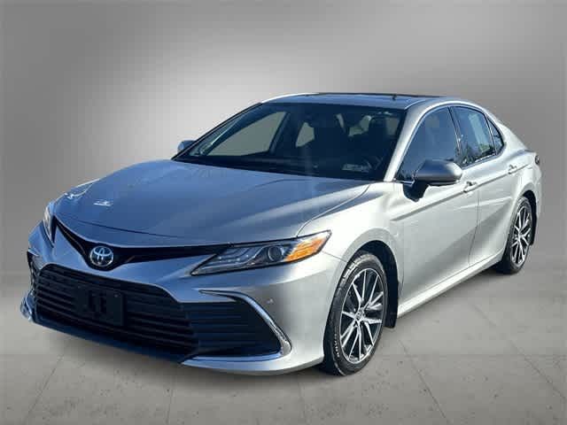 2023 Toyota Camry Hybrid XLE