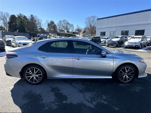 2023 Toyota Camry Hybrid XLE