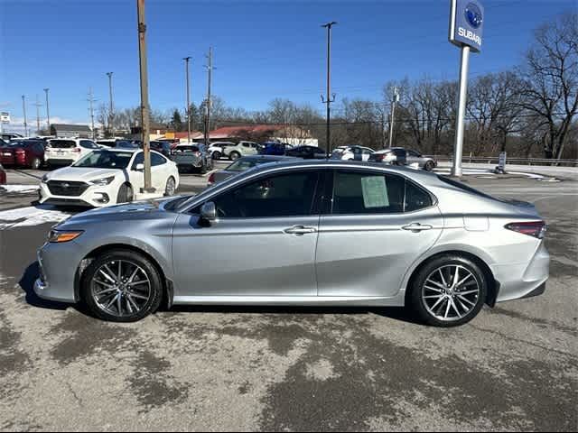 2023 Toyota Camry Hybrid XLE