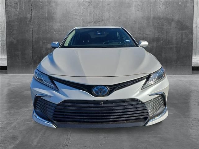 2023 Toyota Camry Hybrid XLE