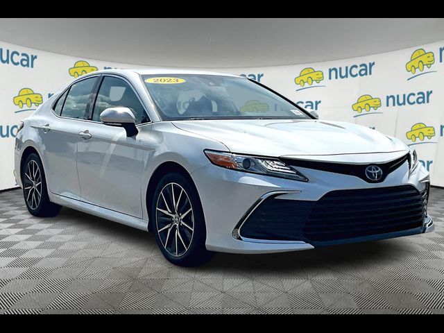 2023 Toyota Camry Hybrid XLE