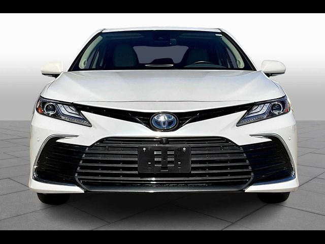 2023 Toyota Camry Hybrid XLE