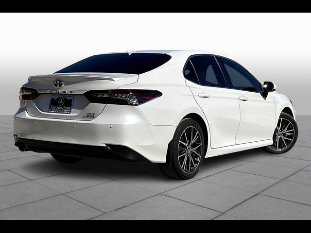 2023 Toyota Camry Hybrid XLE