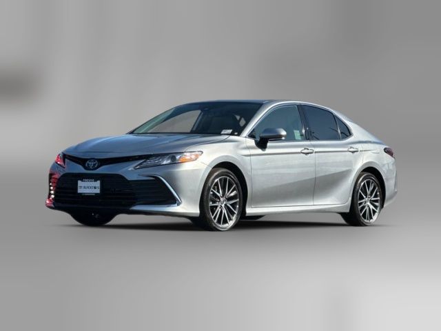 2023 Toyota Camry Hybrid XLE