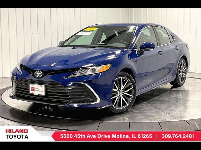 2023 Toyota Camry Hybrid XLE