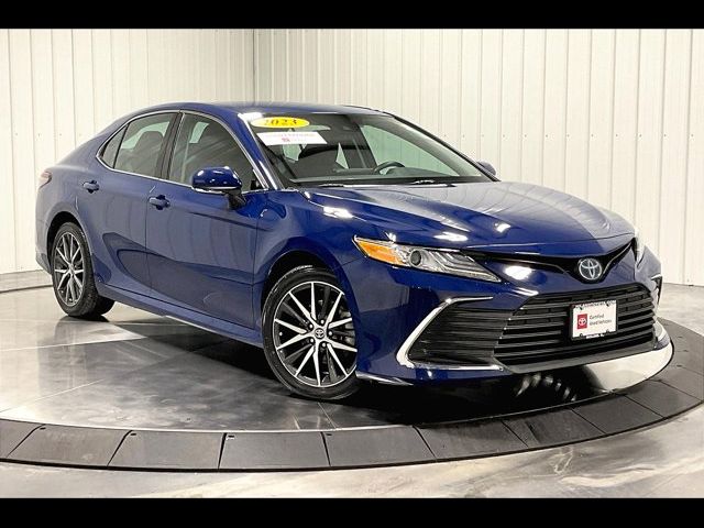 2023 Toyota Camry Hybrid XLE