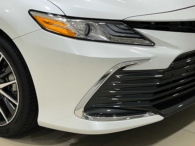 2023 Toyota Camry Hybrid XLE