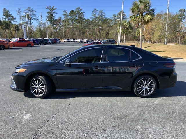 2023 Toyota Camry Hybrid XLE