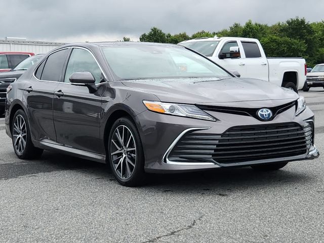 2023 Toyota Camry Hybrid XLE