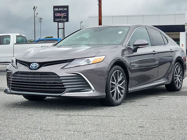 2023 Toyota Camry Hybrid XLE