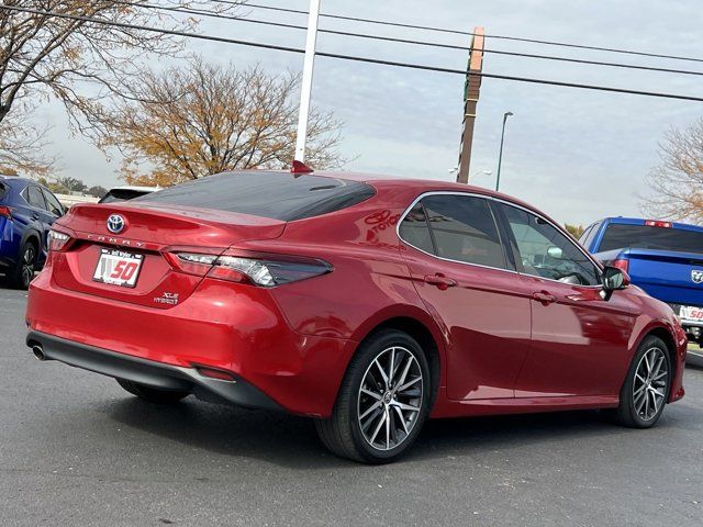 2023 Toyota Camry Hybrid XLE