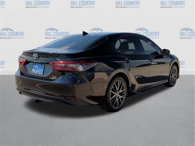 2023 Toyota Camry Hybrid XLE