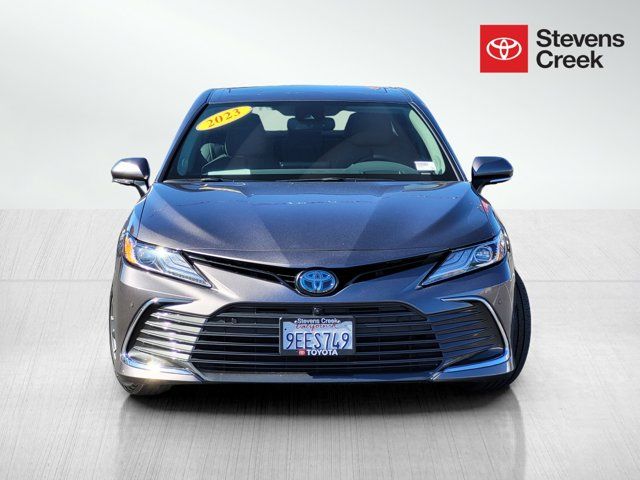 2023 Toyota Camry Hybrid XLE