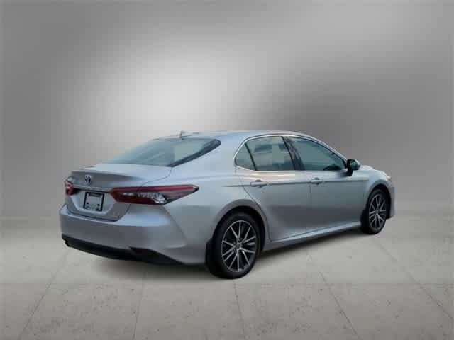 2023 Toyota Camry Hybrid XLE