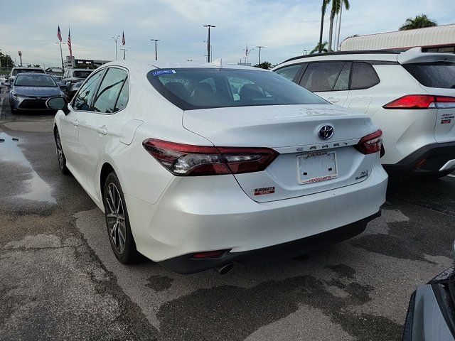 2023 Toyota Camry Hybrid XLE