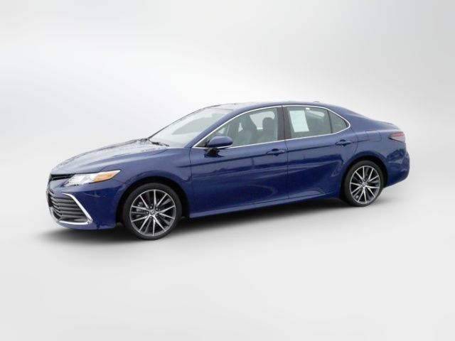 2023 Toyota Camry Hybrid XLE