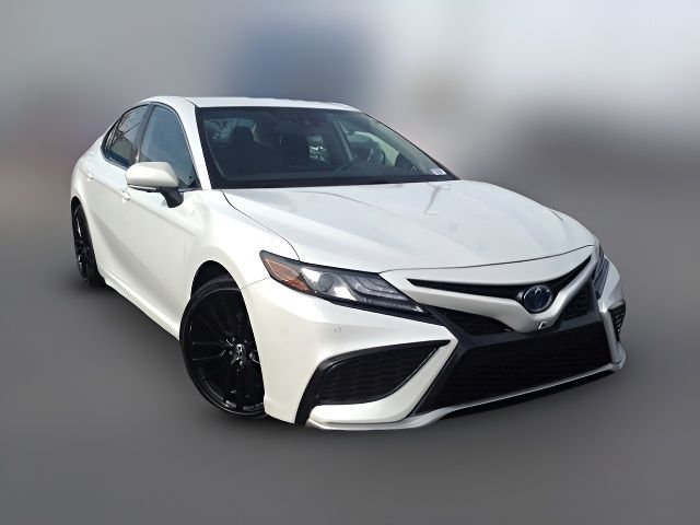 2023 Toyota Camry Hybrid XSE