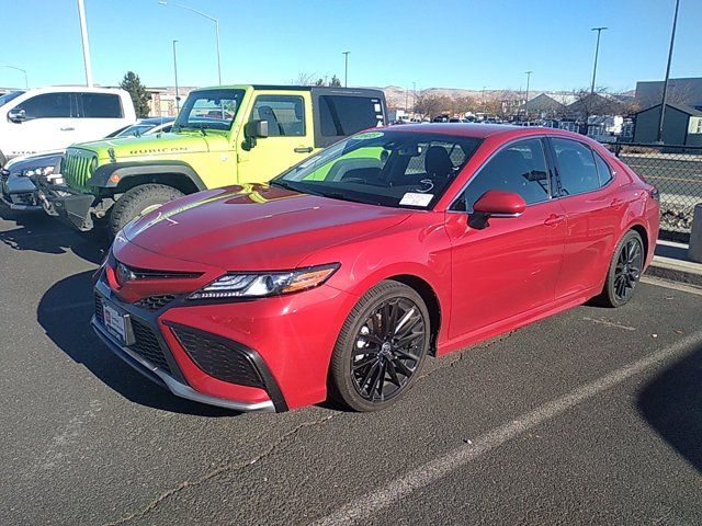 2023 Toyota Camry Hybrid XSE