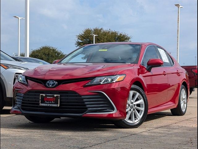 2023 Toyota Camry LE