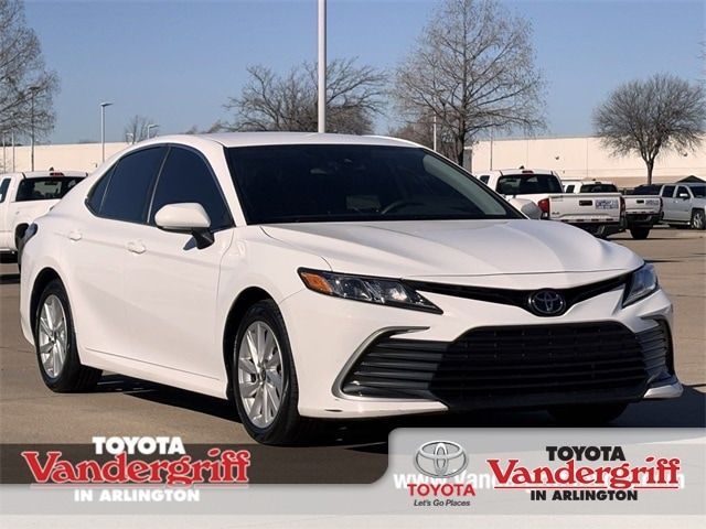 2023 Toyota Camry LE